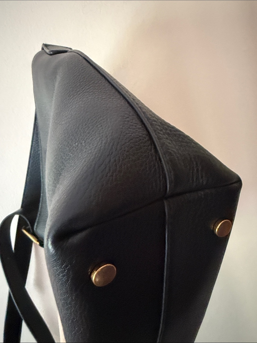 Quince Italian Leather Bucket Crossbody - Picture 8 of 9